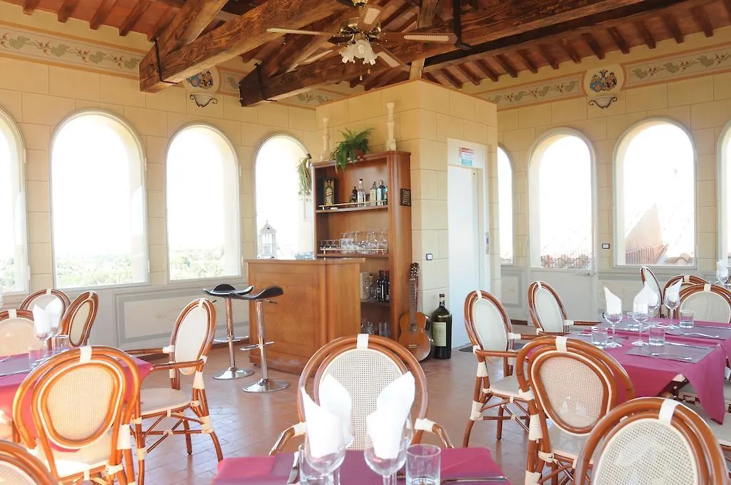 Villa Conti Fauglia 5*,